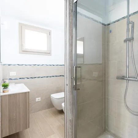 Sea View House 3 *